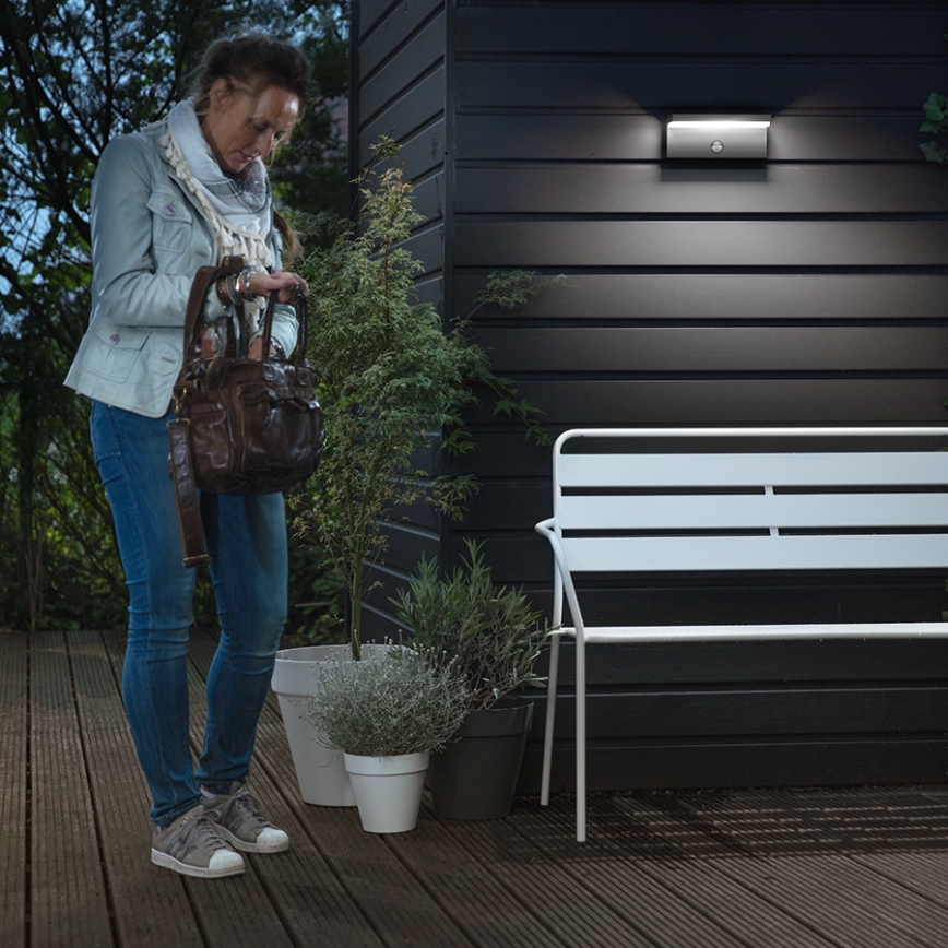 Philips 16484/93/P3 - LED Outdoor leuchte mit Sensor BUSTAN 2xLED/4,5W