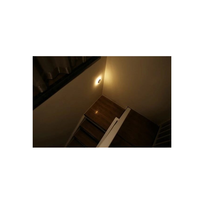 LED-Nachtlicht mit Sensor LED/0,45W/3xAAA 3000K weiß