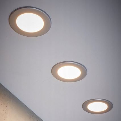 Set 3x LED-Einbaustrahler für Badezimmer LED/6W/230V IP44 silber