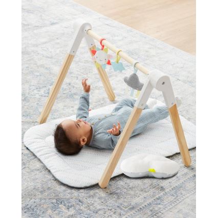 Skip Hop – Kinderspieldecke mit Holztrapez LINING CLOUD