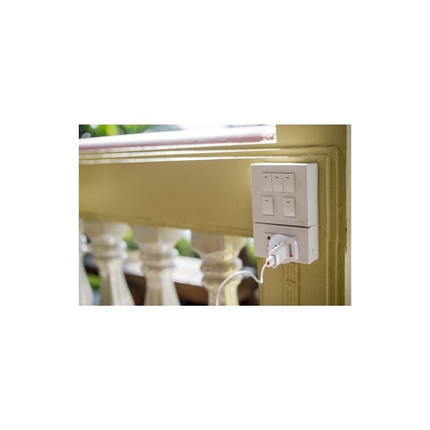 SKROSS - Universal-Reiseadapter 230V