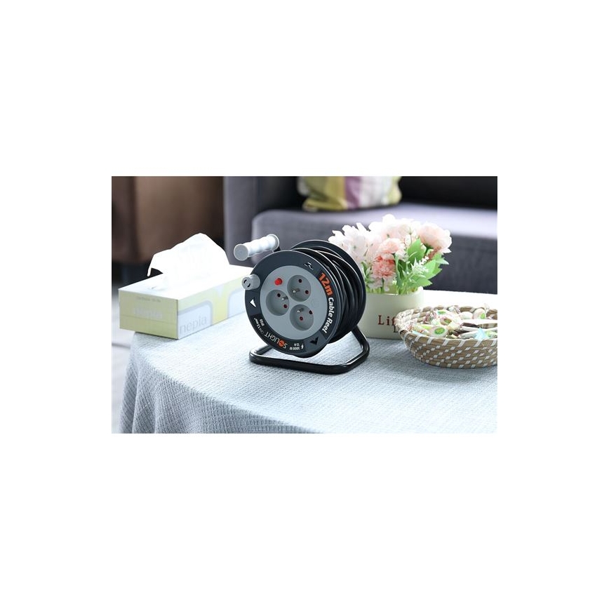 Kabeltrommel mit 3 Steckdosen, 12 m