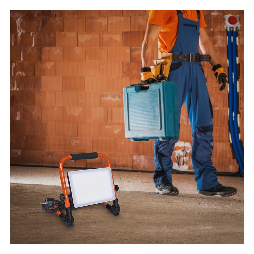 LED-Strahler mit Stativ LED/50W/230V 4000K IP65