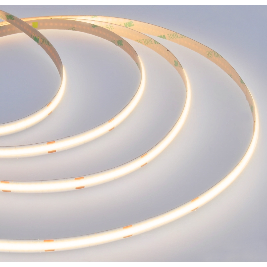 LED-Streifen LED/8W/m/230V 3000K 5m