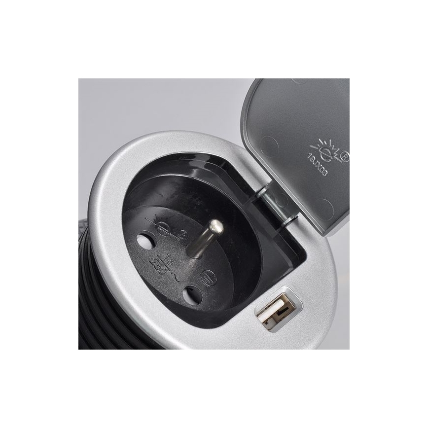 Eingebaute USB-Steckdose mit Deckel 230V