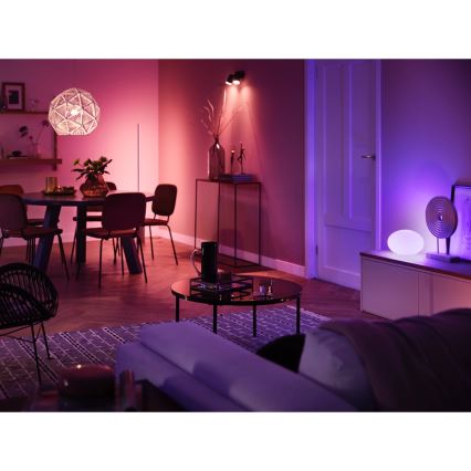 Starter-Set Philips Hue WHITE AND COLOR AMBIANCE 2xE27/9W/230V 2200-6500K + smarte Steckdose und Bridge