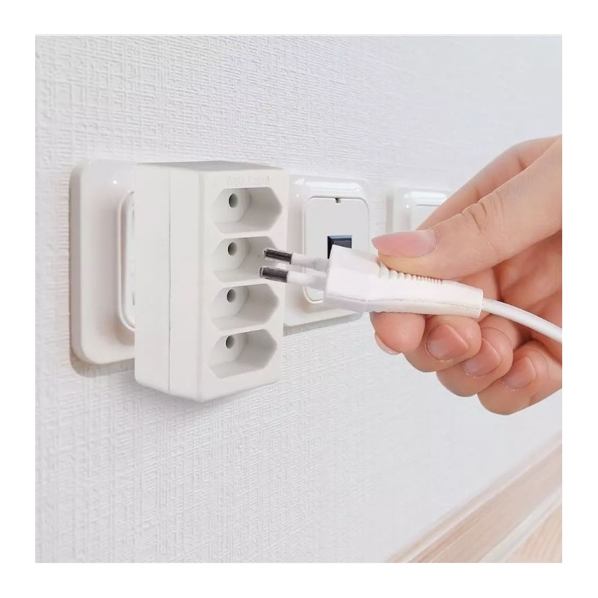 Steckdosensplitter 4x2,5A/230V