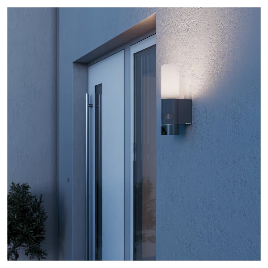 Steinel 092597 - LED-Außenleuchte mit Sensor und Kamera L 620 LED/13,5W/230V IP44