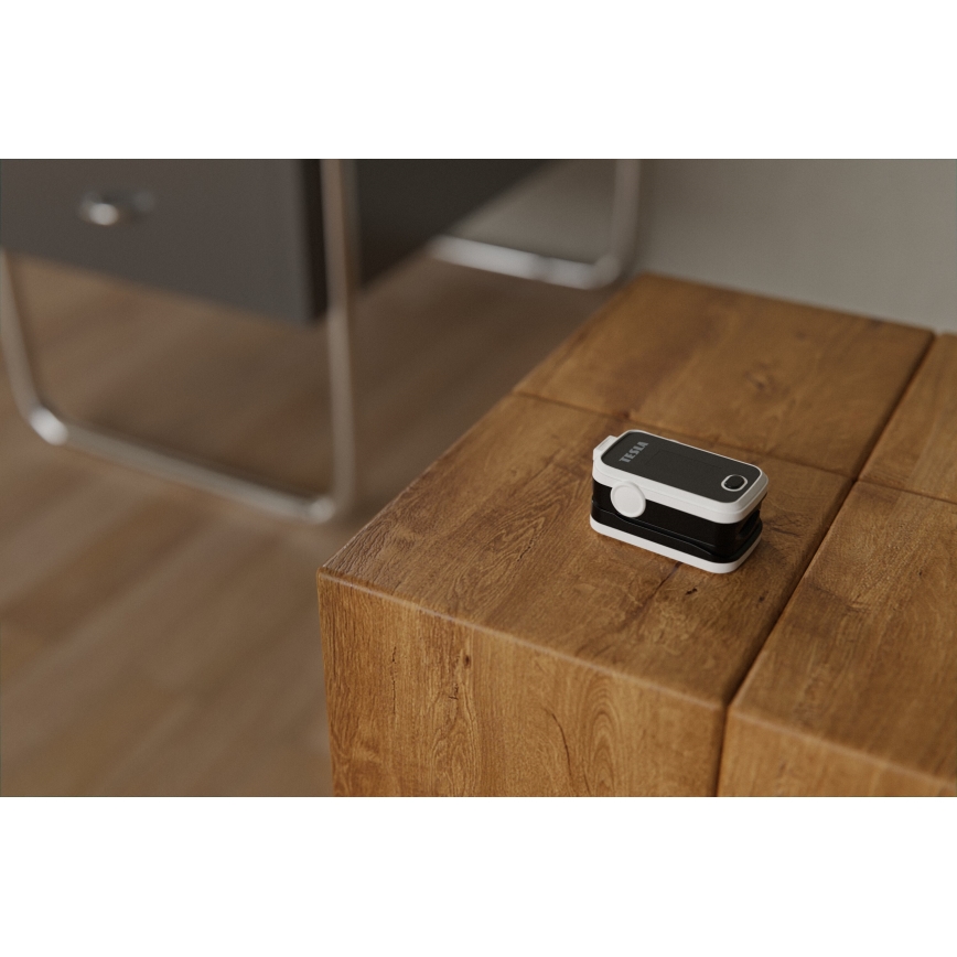 TESLA Smart - Smart-Puls-Oxymeter 2xAAA IP22