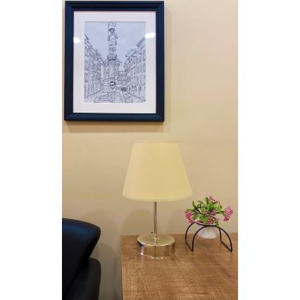 Tischleuchte 1xE27/60W/230V beige/glänzendes Chrom