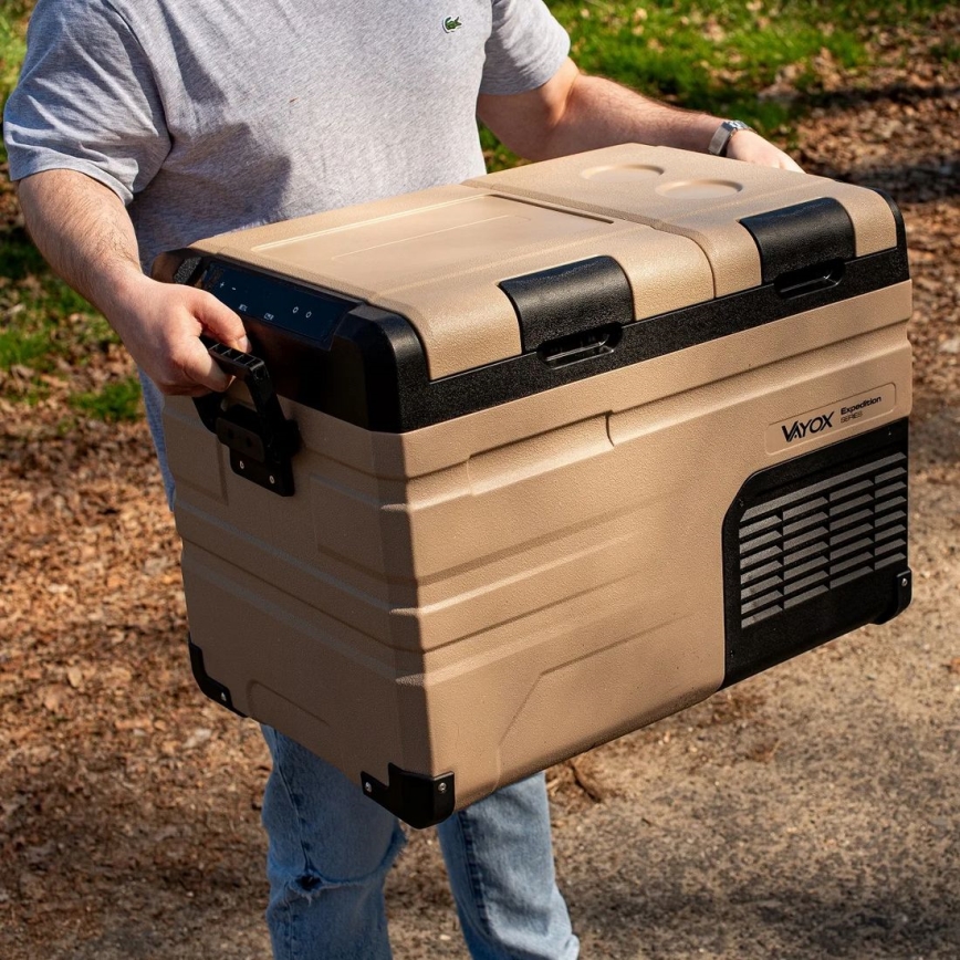 Tragbare Auto-Kühlbox mit LCD-Anzeige 39 l 230V/12V/24V braun