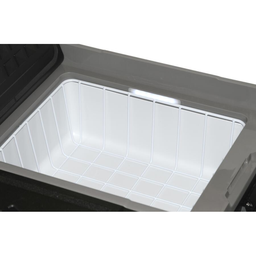 Tragbare Autokühlbox mit Kompressor 230/24/12V