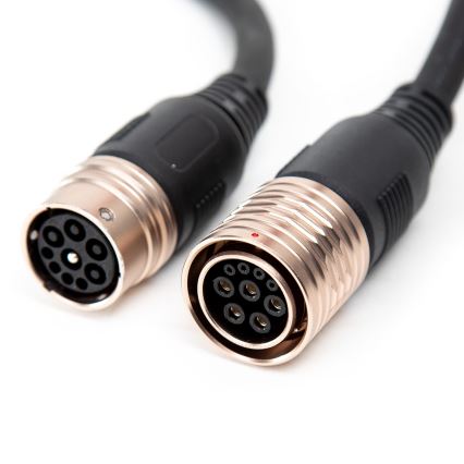 Tragbares Ladegerät für Elektrofahrzeuge mit 4 Type-2-Adaptern 32A/480V 22kW 5m IP67