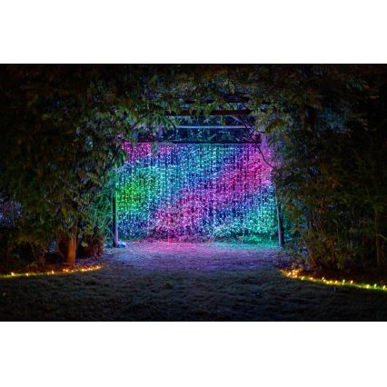 Twinkly - Dimmbarer LED-RGBW-Weihnachtsvorhang für den Außenbereich CURTAIN 210xLED 6,1m IP44 Wi-Fi