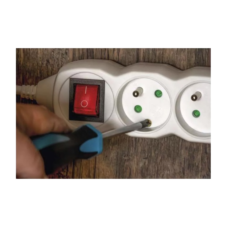 Verlängerungskabel mit Schalter 6-fach 5m weiß