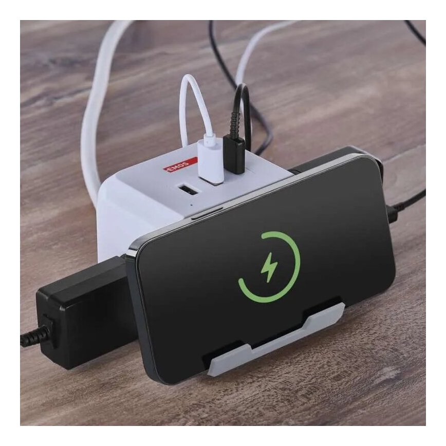 Verlängerungskabel mit Steckdosenleiste und kabellosem QI-Ladegerät 2x USB-A + 1x USB-C, 2 m, weiß