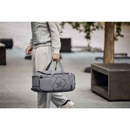 Victorinox - 2-in-1 Reisetasche Touring 2.0, 38 l, grau