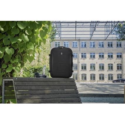Victorinox - Erweiterbarer Rucksack Crosslight Boarding 37 l schwarz