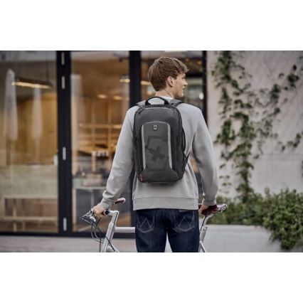 Victorinox - Erweiterbarer Rucksack Touring 2.0 Traveler 33 l schwarz