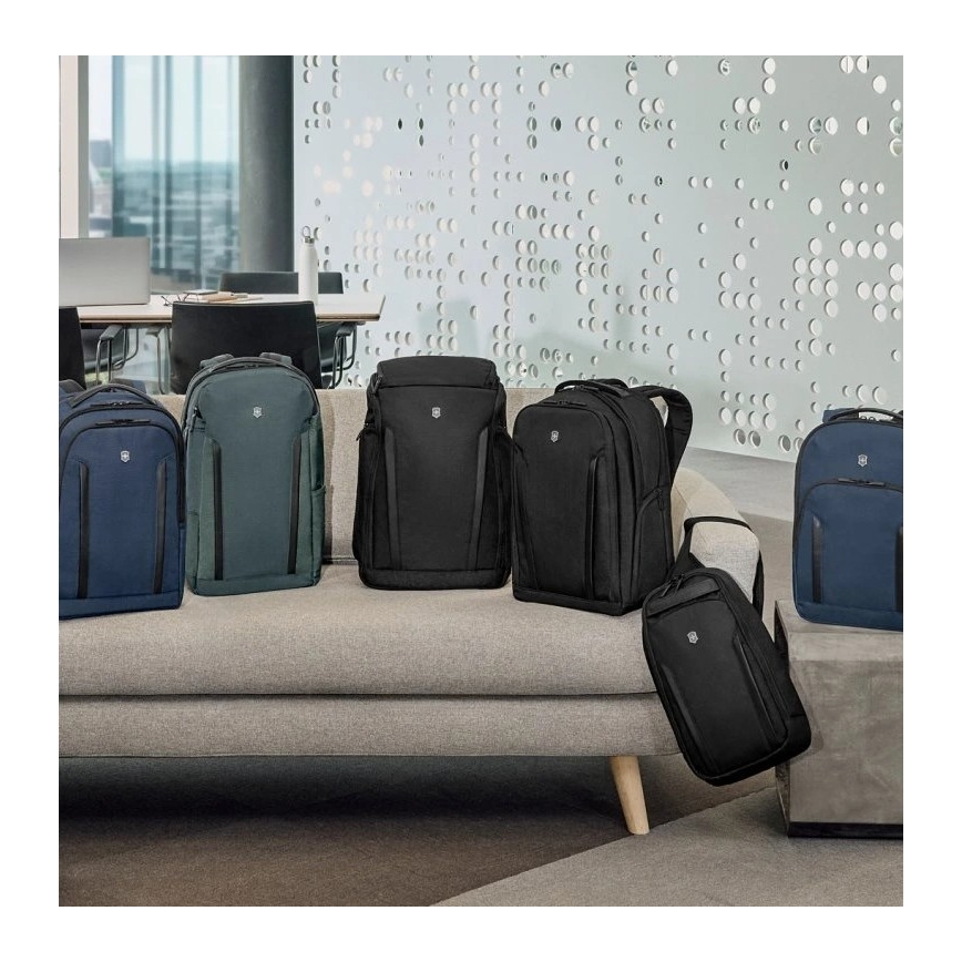 Victorinox - Laptop-Rucksack 15" Altmont Professional Essential 24 l dunkelblau