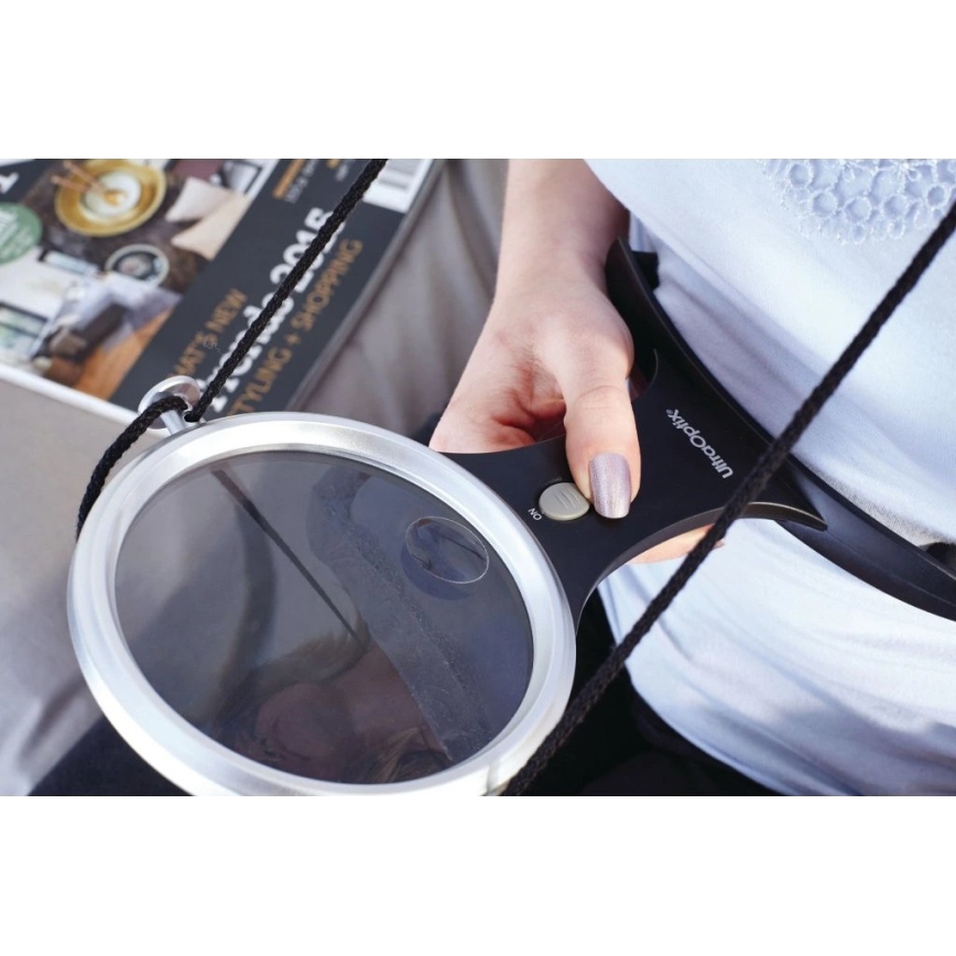 Vitility - Leselupe mit integrierter Beleuchtung