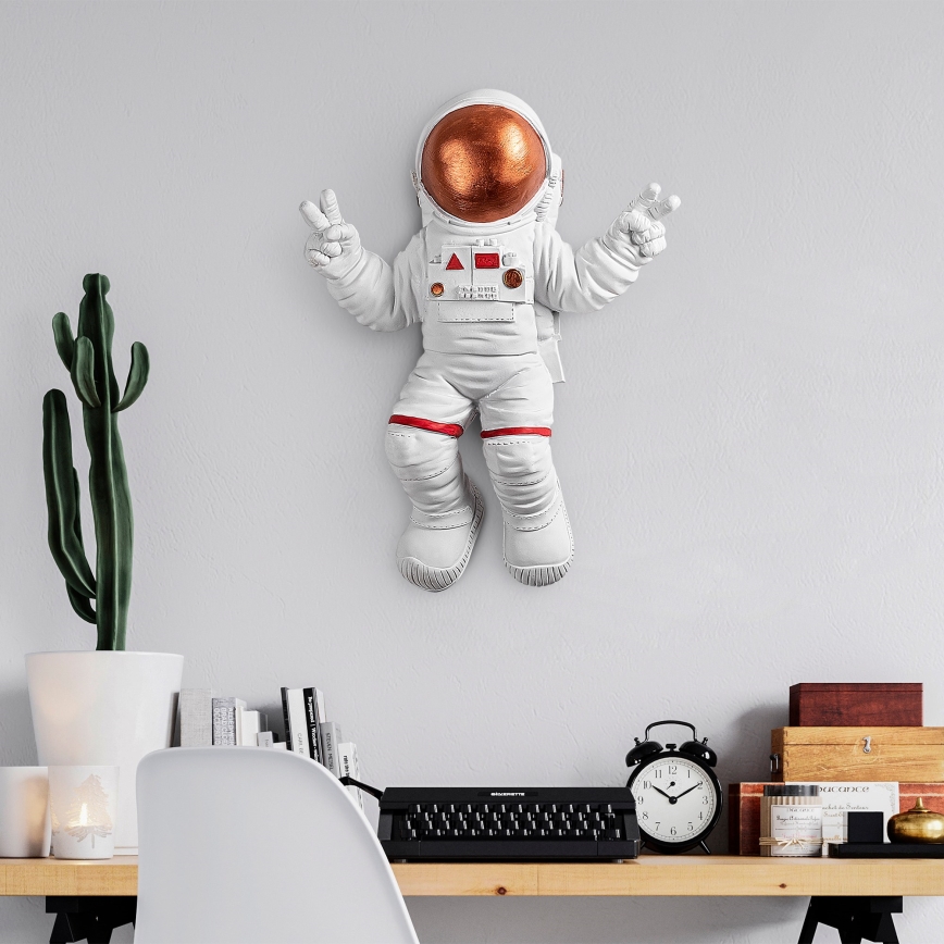 Wanddekoration 47x35 cm Astronaut kupfern