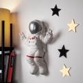 Wanddekoration 47x35 cm Astronaut silbern