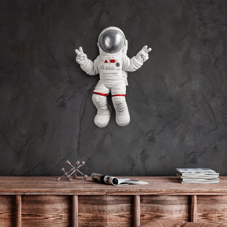 Wanddekoration 47x35 cm Astronaut silbern