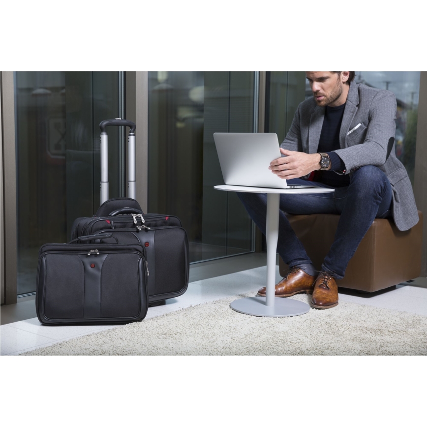 Wenger - Reisekoffer auf Rollen 25 l 17 + Notebooktasche 15,6 Patriot Schwarz